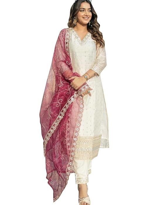 VredeVogel Women's Chanderi Silk Embroidered Kurta with Pant & Organza Dupatta Set